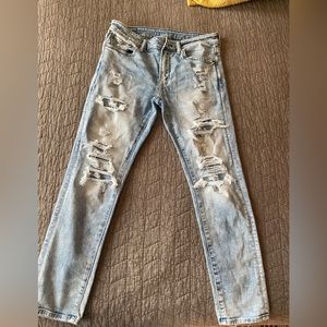 Like new Mens American Eagle jeans!
